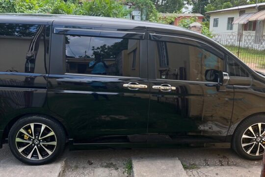 Private Transfer to Norman Manley International Airport