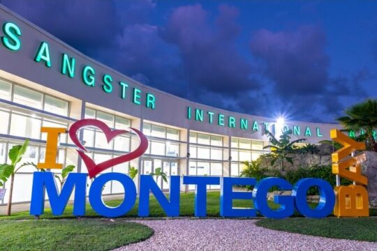 Airport Transfer To S Hotel (Round-trip)