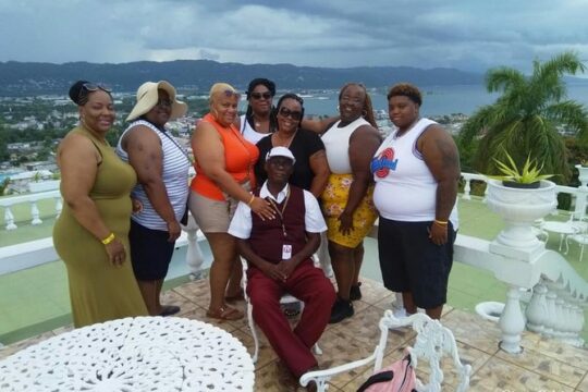 Airport Transfer To Negril Hotels (Round-trip)