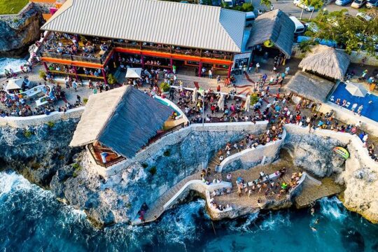 Negril Beach and Ricks Cafe with Free Shopping from Montego Bay